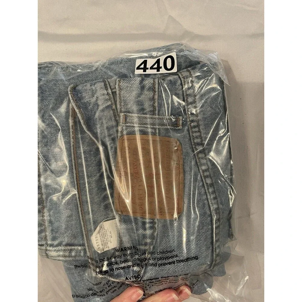 Levi’s 550 Jeans Men Size 34x30 Blue Denim Light Wash Vintage Actual (34x29.5)